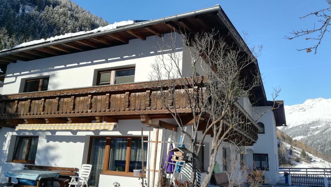 Apartamento Haus Huter Kaunertal Exterior foto